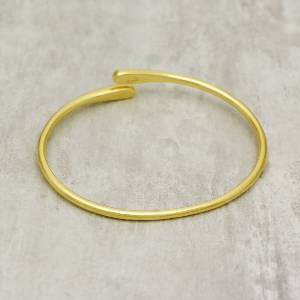 Fluid Teardrop Bypass Cuff