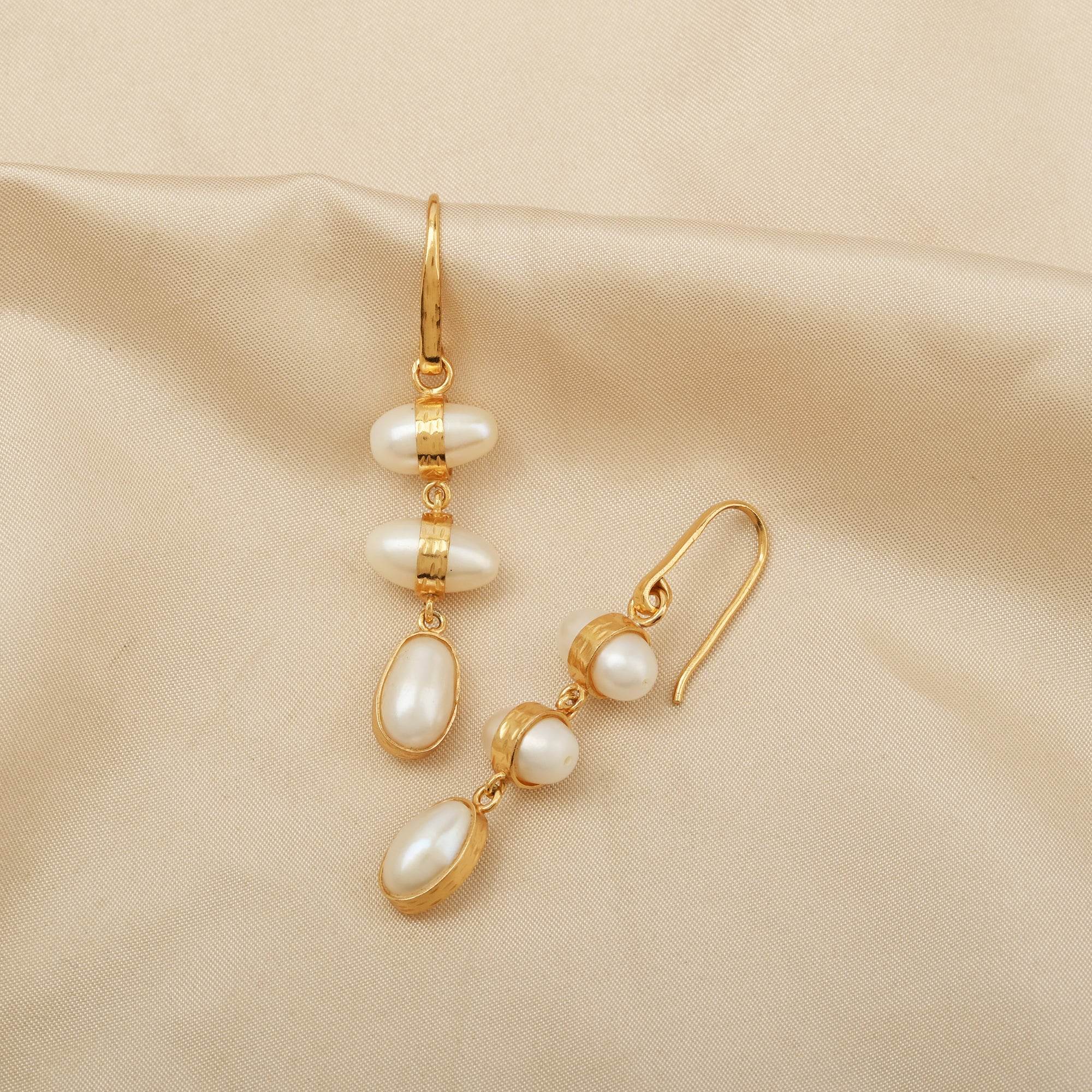 Moon Enlightenment Freshwater Pearl Earrings - La Vitá Jewels
