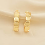 Metal Dot Hoop Earrings - La Vitá Jewels