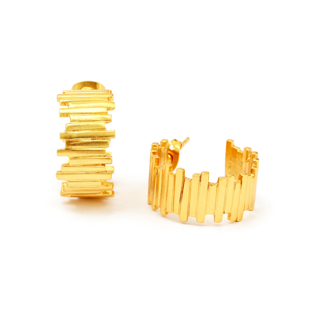 Golden Textured Ribbed Hoop Earrings – Bold Statement Gold Hoops