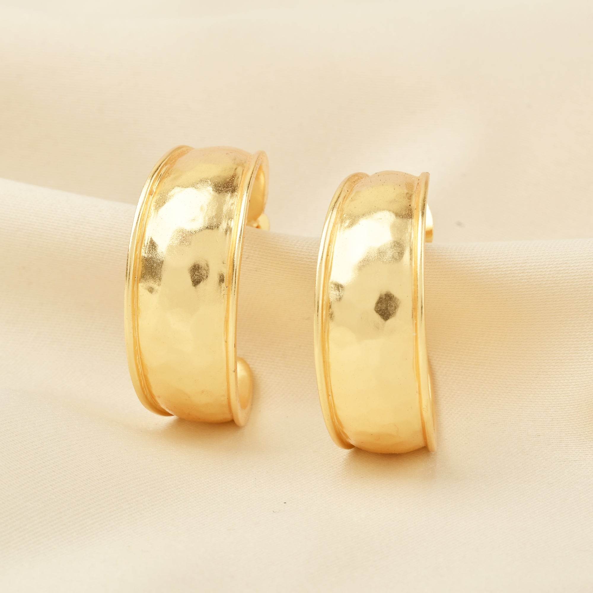 Half Moon Hammered Hoop Earrings - La Vitá Jewels