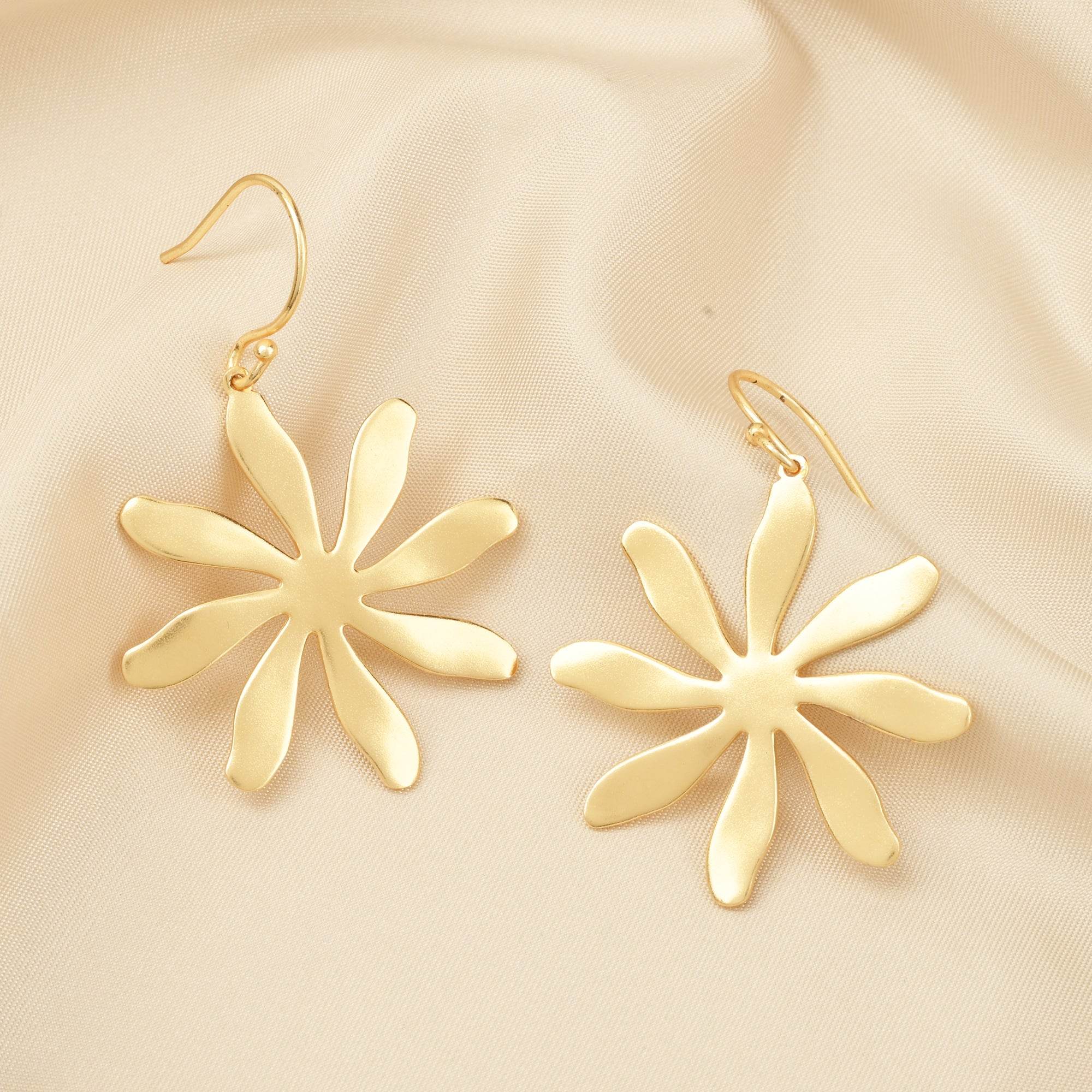 Lunar Glow Earrings - La Vitá Jewels