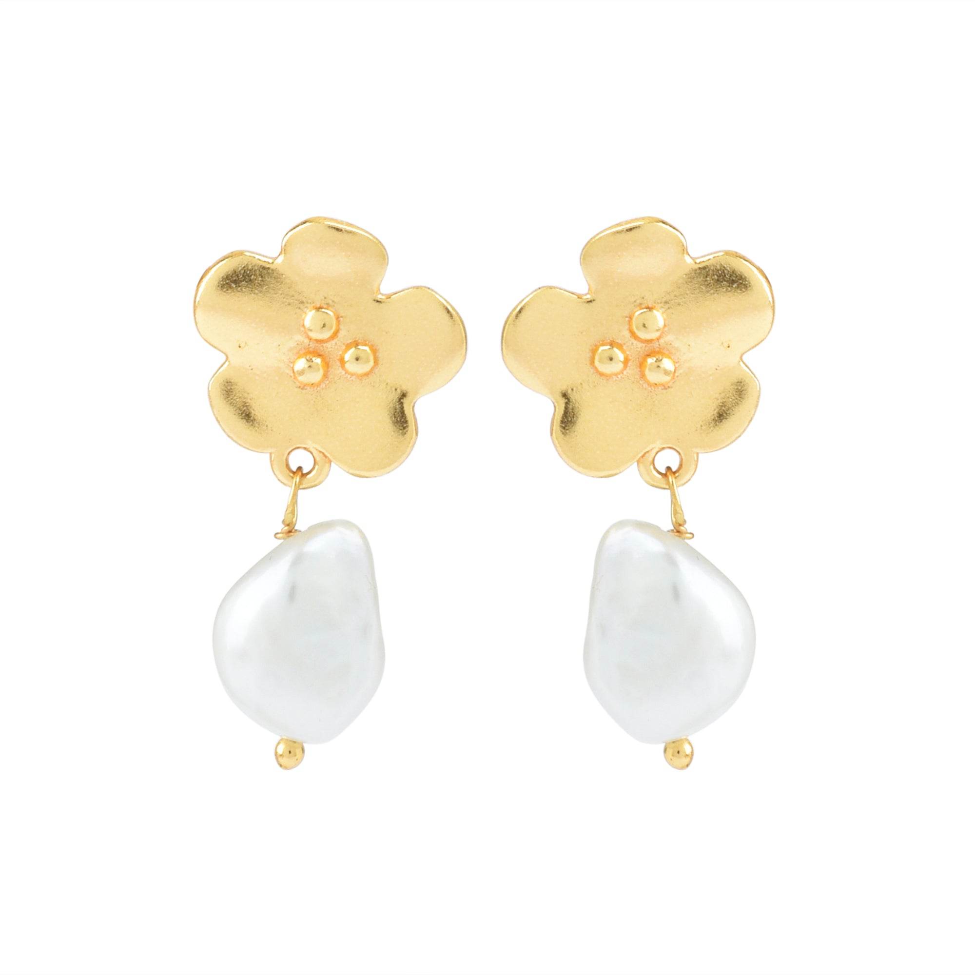 Fresh Water Pearl and Floral Earrings - La Vitá Jewels