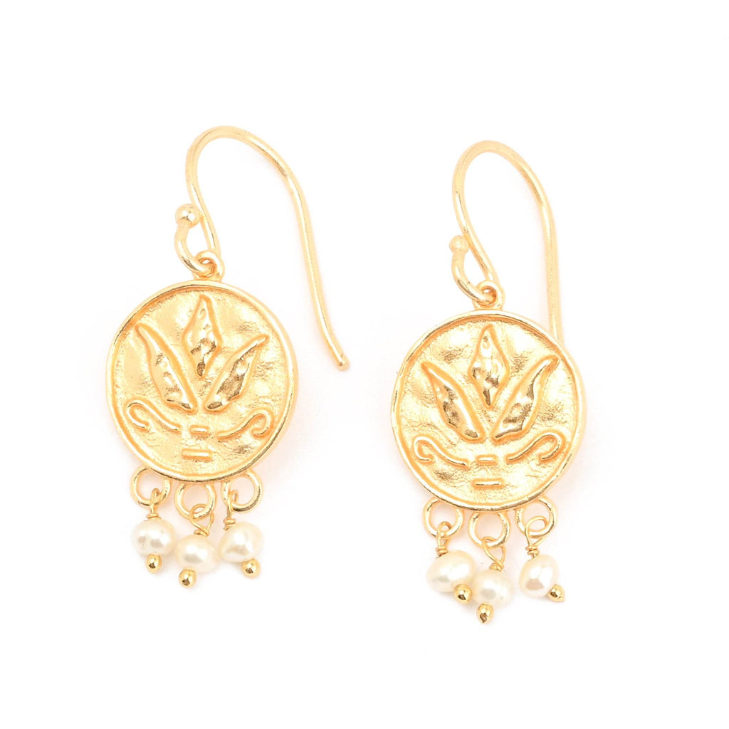 Navya Fresh Water Pearl Earrings - La Vitá Jewels