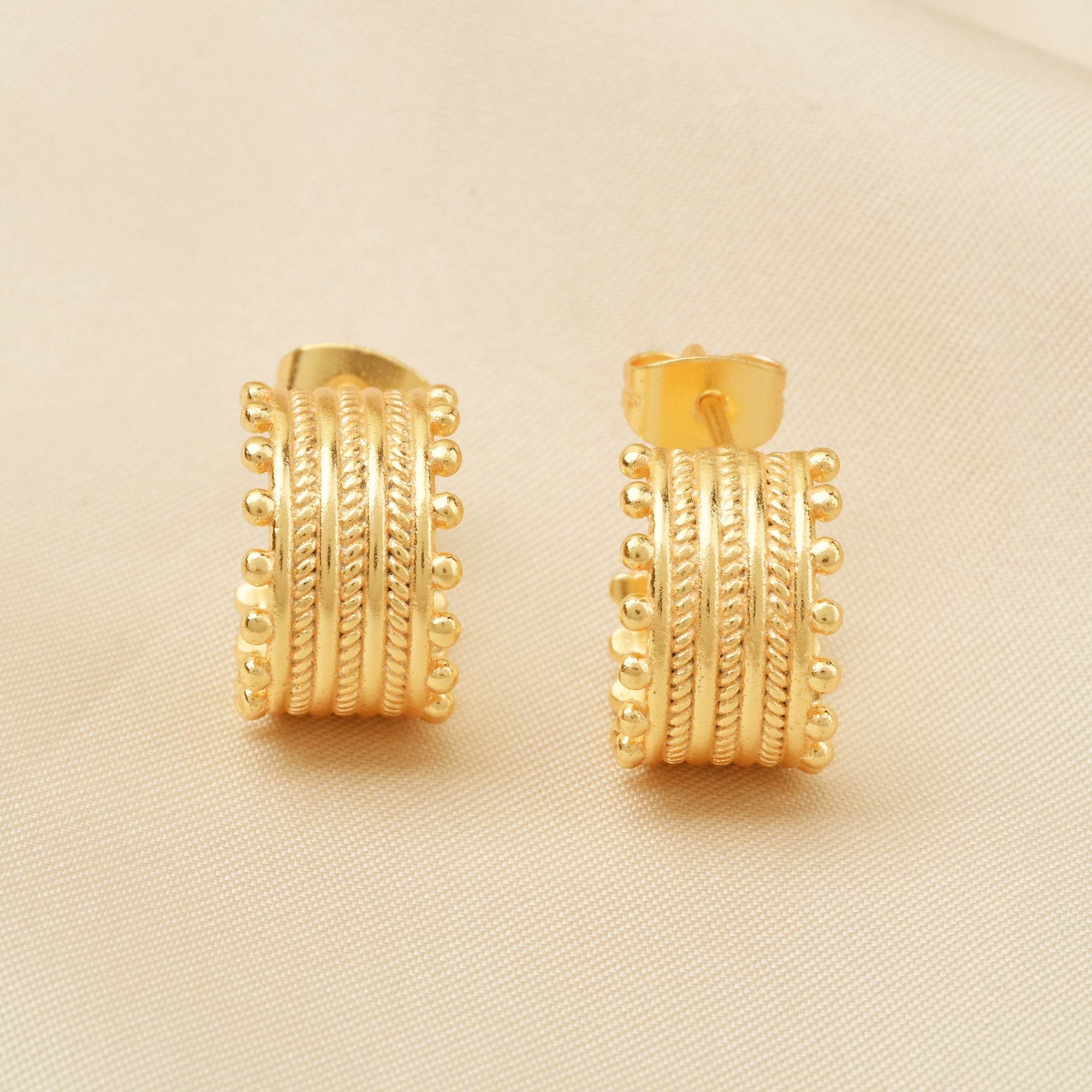 Chandrakala Hoop Earrings - La Vitá Jewels