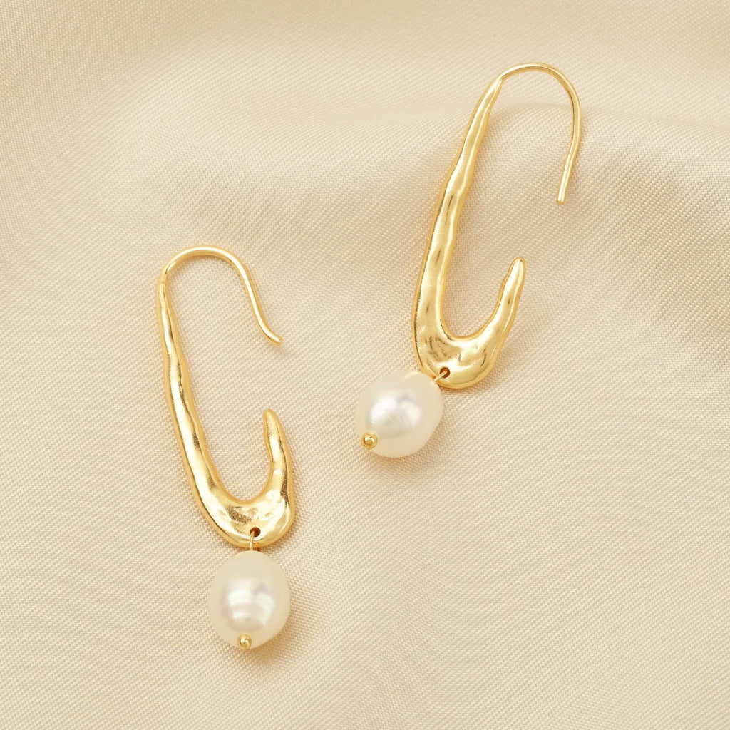 Navya Pearl Drop Earrings - La Vitá Jewels