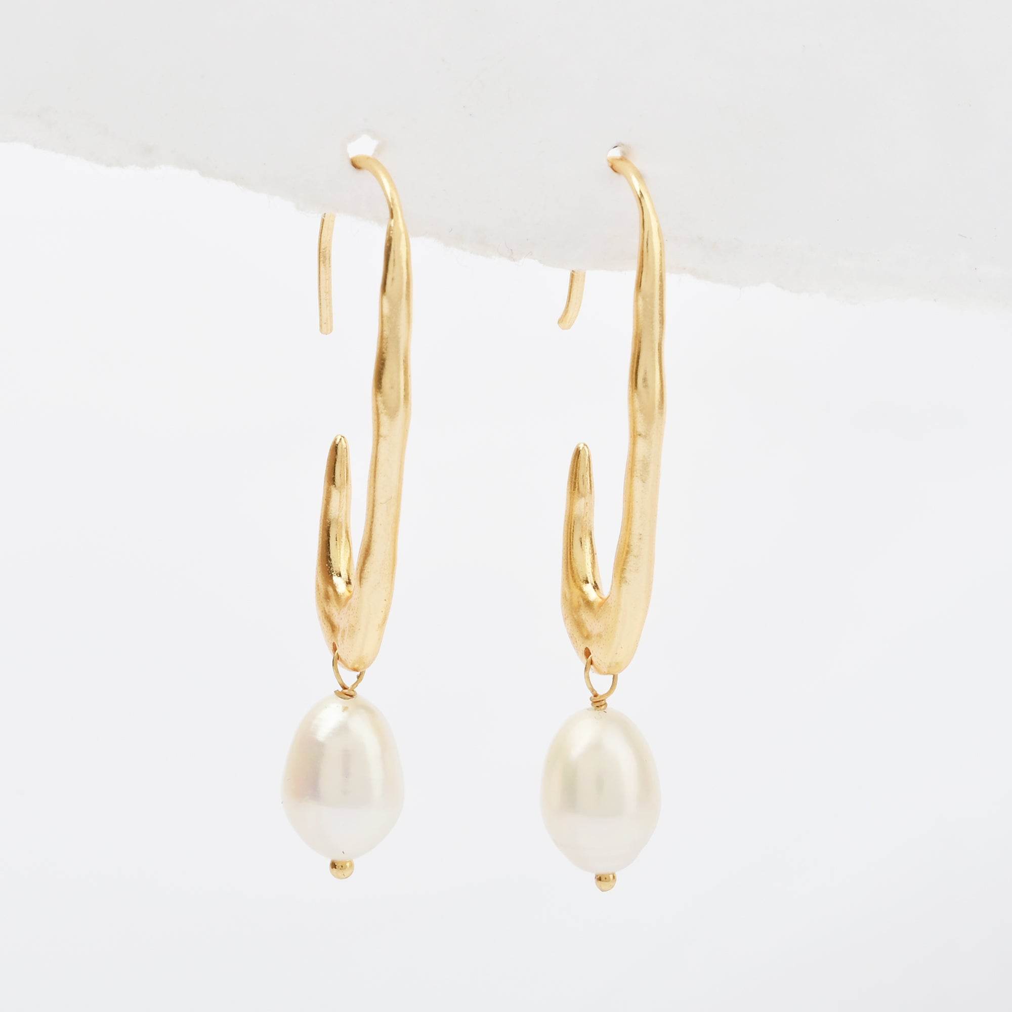 Navya Pearl Drop Earrings - La Vitá Jewels