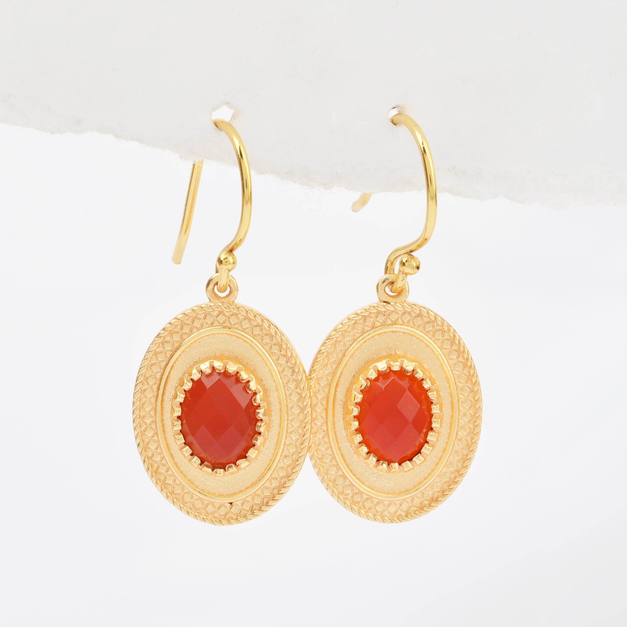 Glistening Red Onyx Earrings - La Vitá Jewels