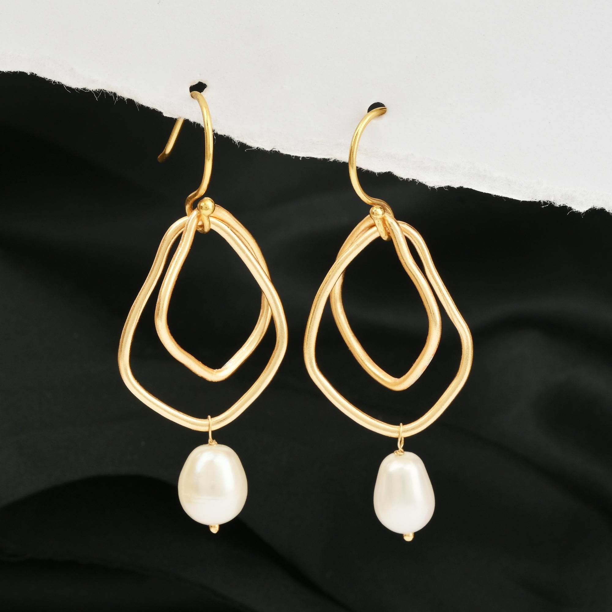 Cosmos Pearl Drop Earrings - La Vitá Jewels