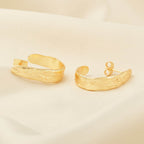 Golden Texture Hoops Earring - La Vitá Jewels