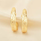 Golden Texture Hoops Earring - La Vitá Jewels