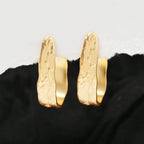 Golden Texture Hoops Earring - La Vitá Jewels