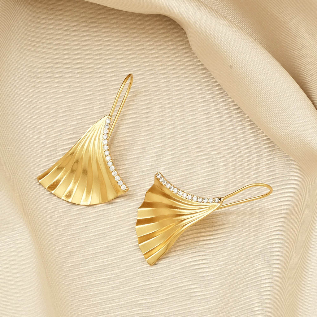 Biloba-Ginkgo Leaf with White CZ Earrings - La Vitá Jewels