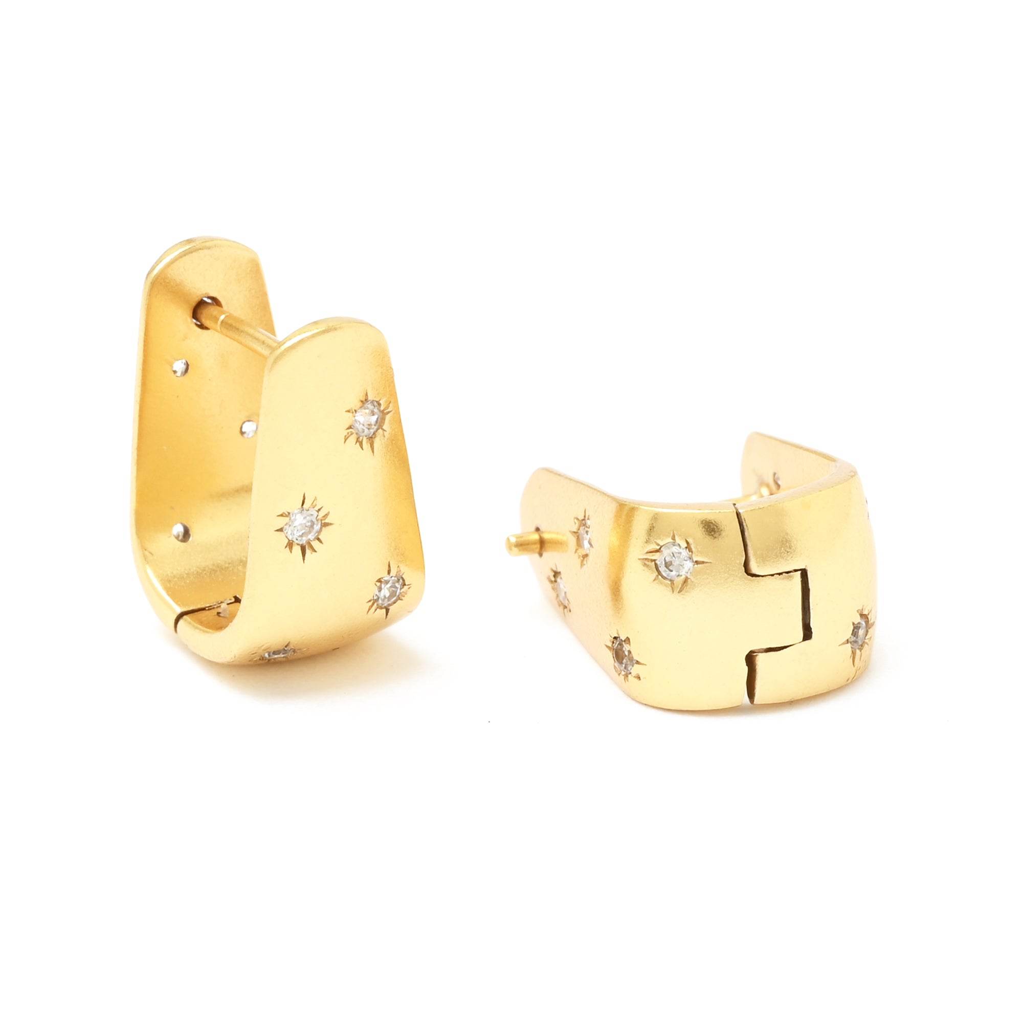 White CZ Huggies Gold Earrings - La Vitá Jewels