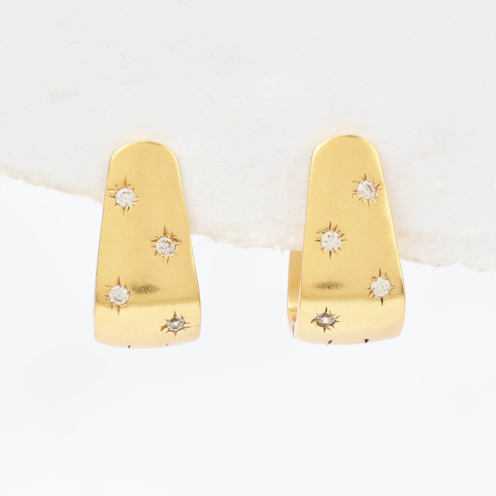 White CZ Huggies Gold Earrings - La Vitá Jewels