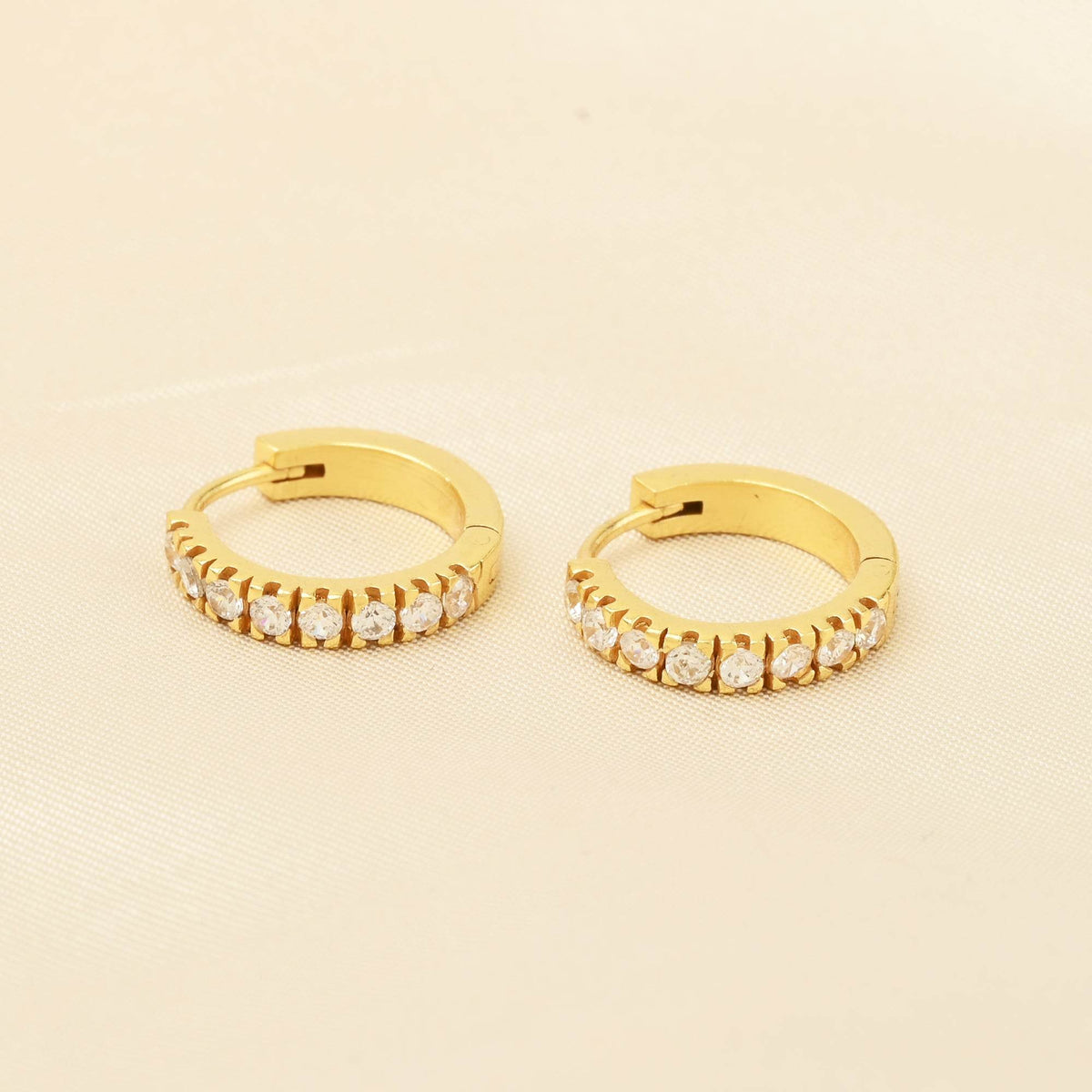 Crystal Aura Earrings - La Vitá Jewels