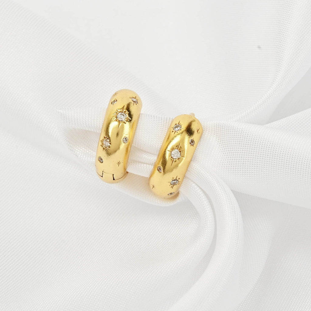 White Zircon Huggies - La Vitá Jewels