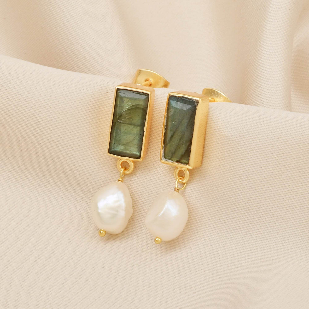Moon Enlightenment Labradorite and Pearl Earrings - La Vitá Jewels