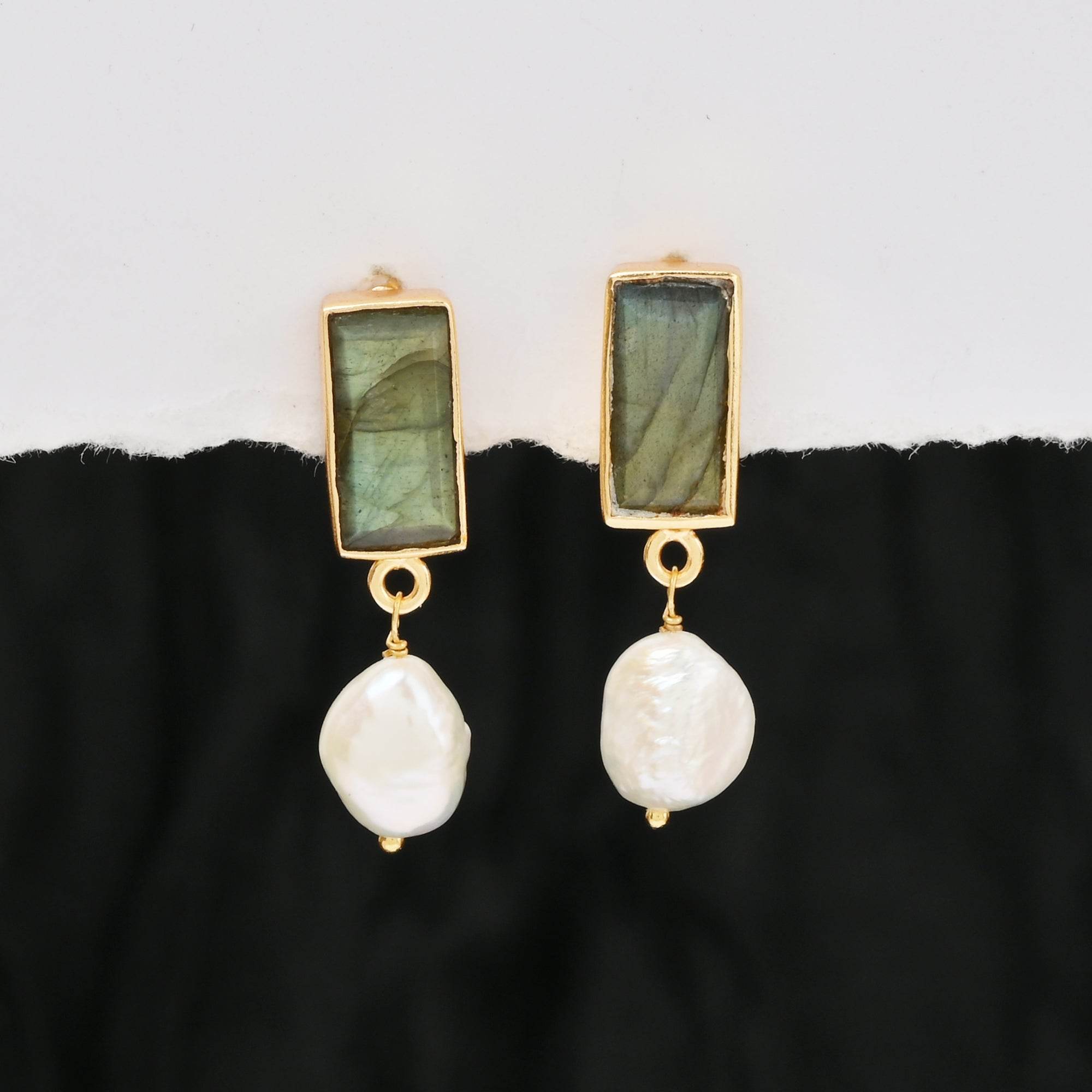 Moon Enlightenment Labradorite and Pearl Earrings - La Vitá Jewels