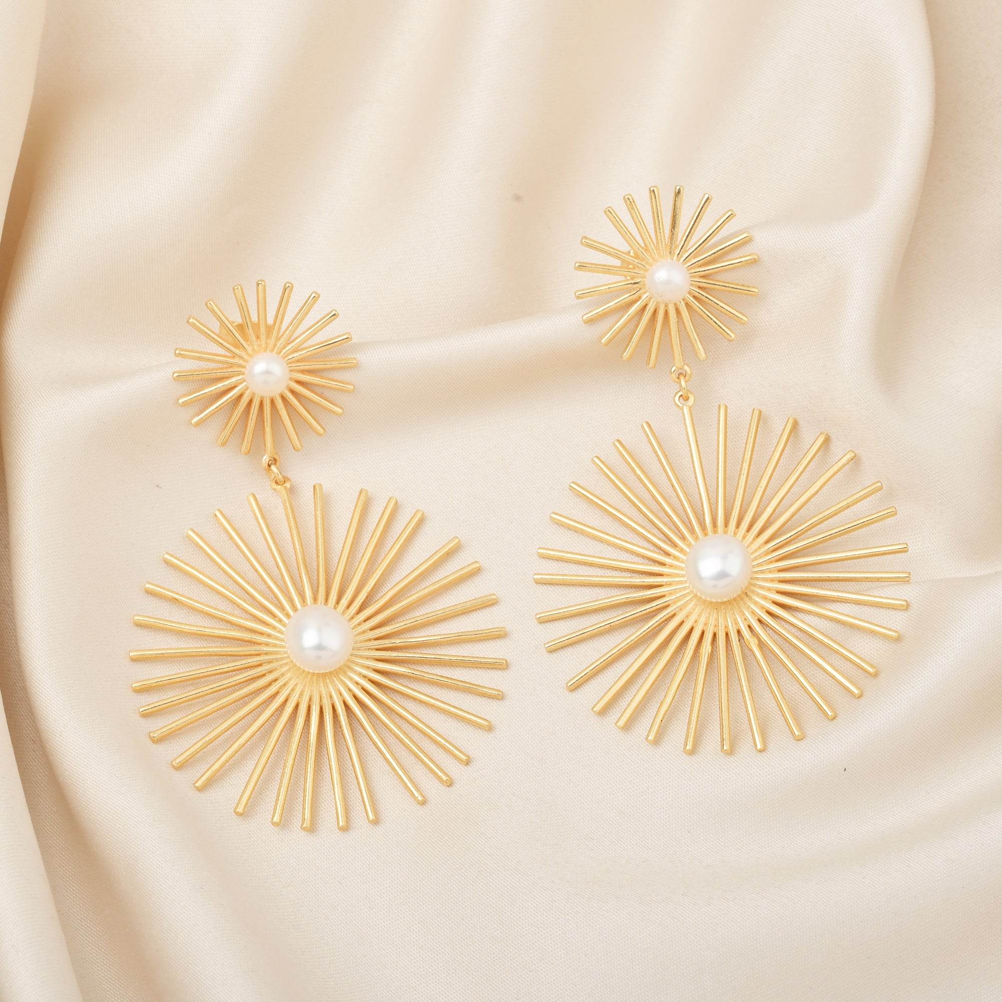Baroque Pearl Flower Dangle Earrings - La Vitá Jewels