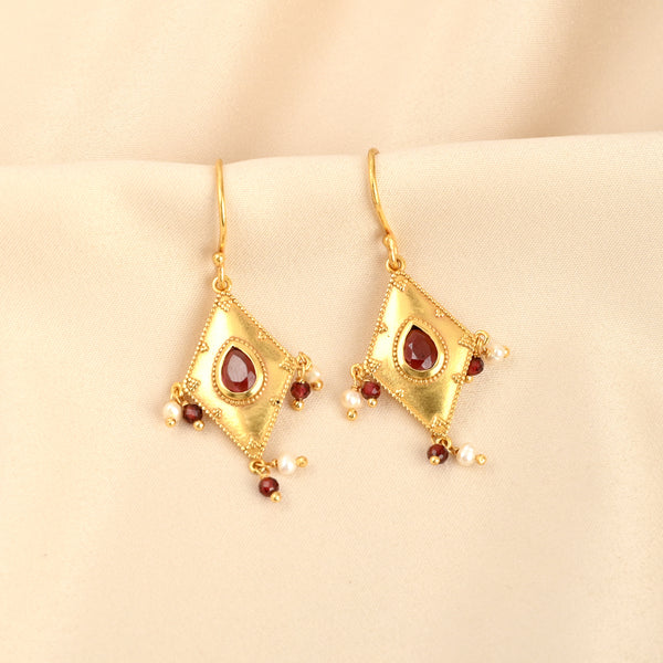 Traditional Gold Diamond-Shaped Earrings with Pink Stone