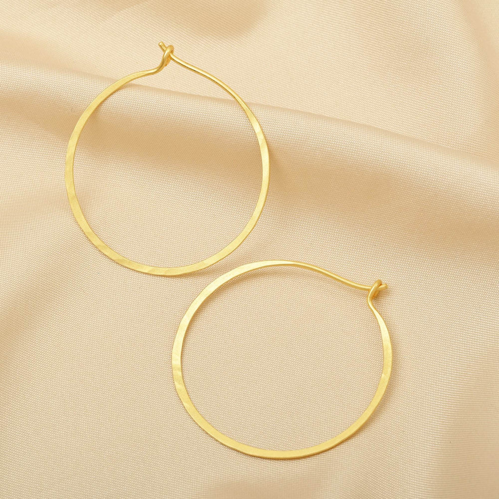 Dainty Thin Textured Hoop Earrings - La Vitá Jewels