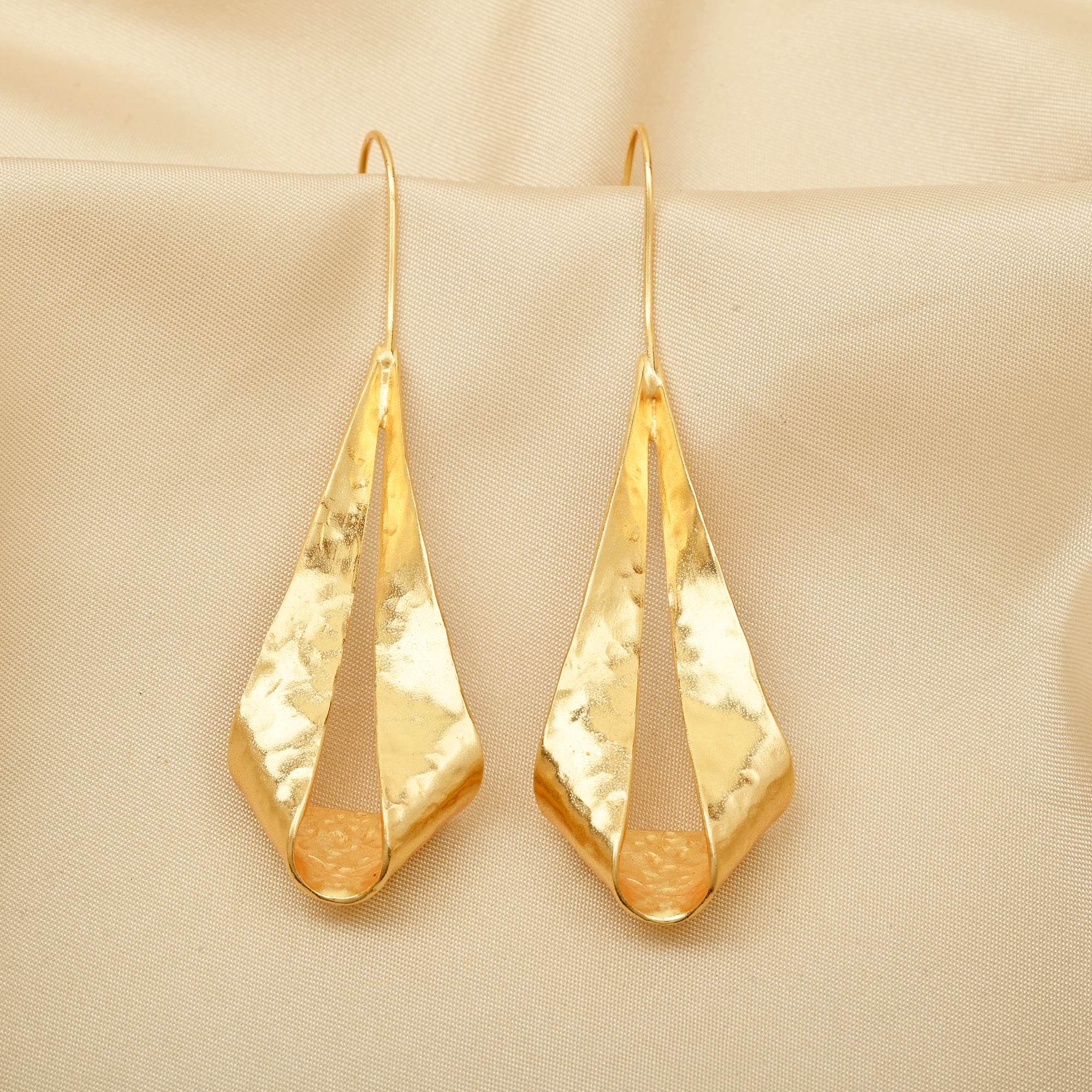 Gilded Grace Earrings - La Vitá Jewels