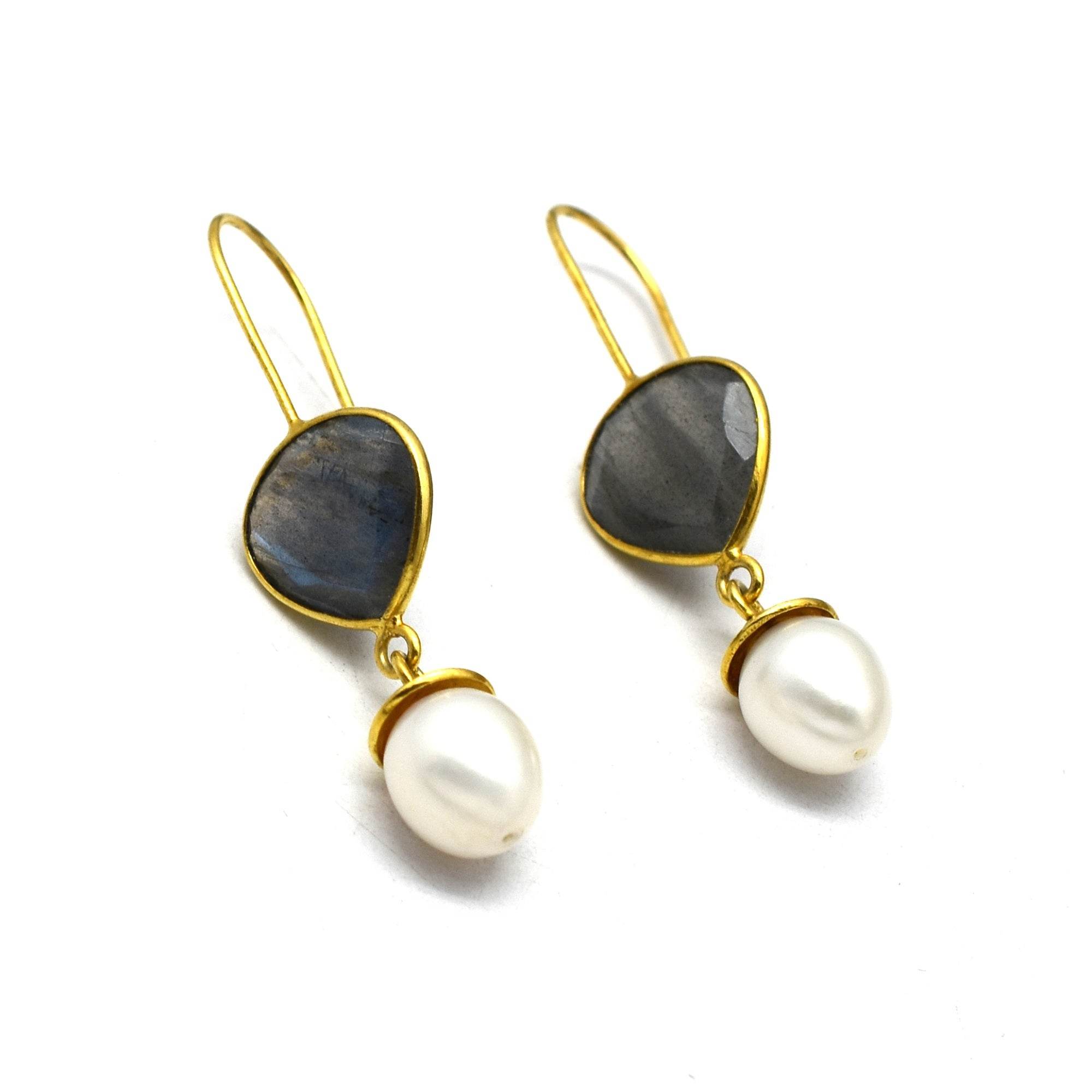 Pearl and Labradorite Earrings - La Vitá Jewels