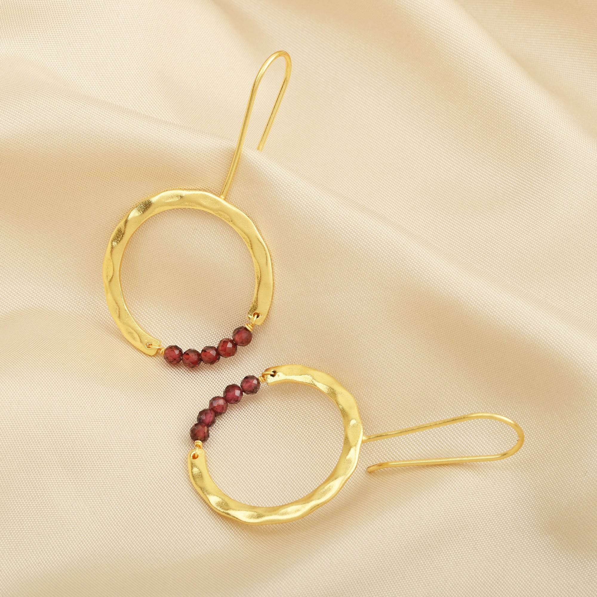Textured Hoop Earrings with Pink quartz Beads - La Vitá Jewels