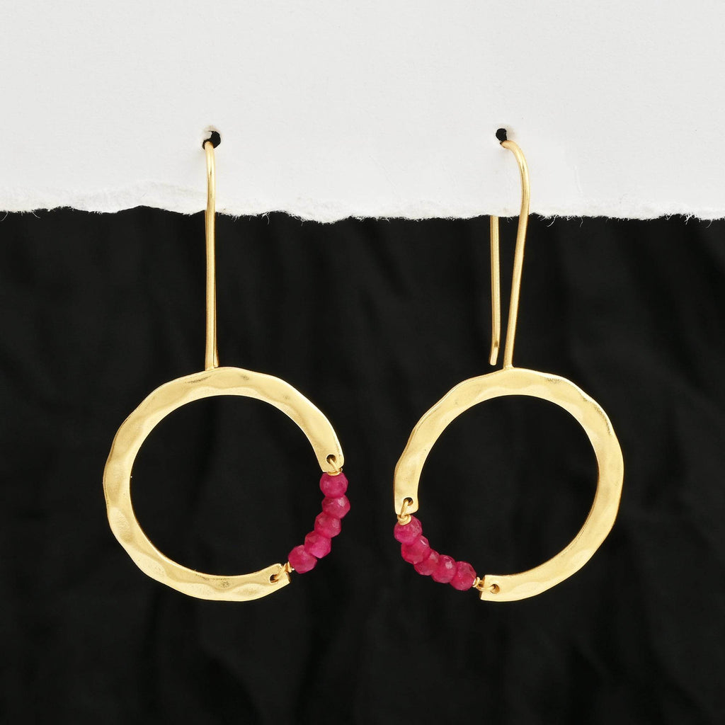 Textured Hoop Earrings with Pink quartz Beads - La Vitá Jewels