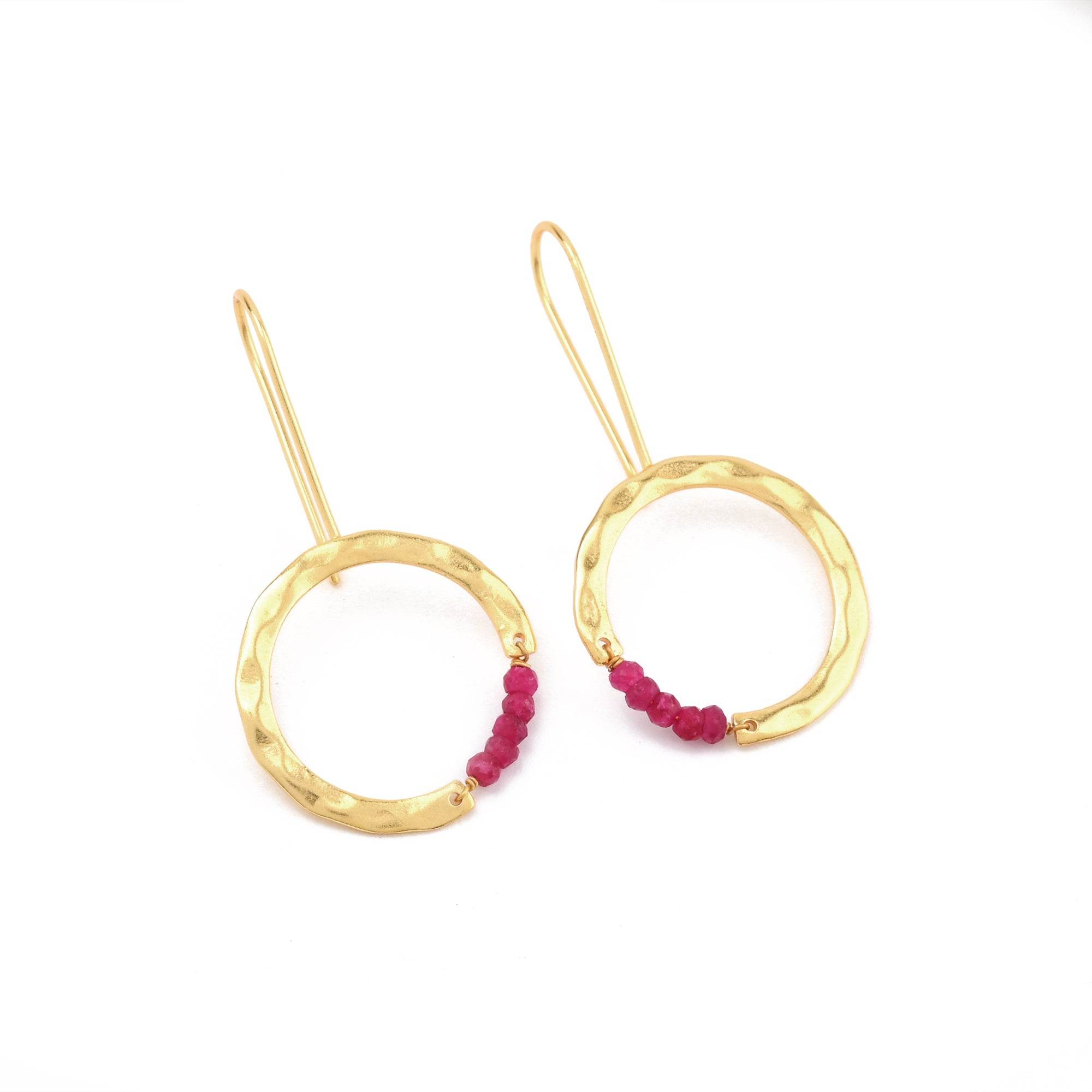 Textured Hoop Earrings with Pink quartz Beads - La Vitá Jewels