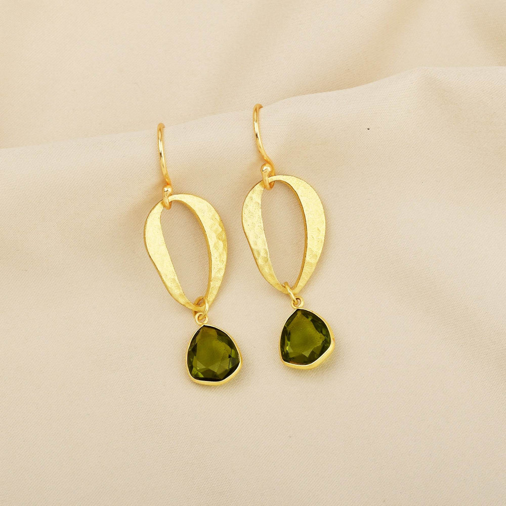 Green Crystal Textured Earrings - La Vitá Jewels