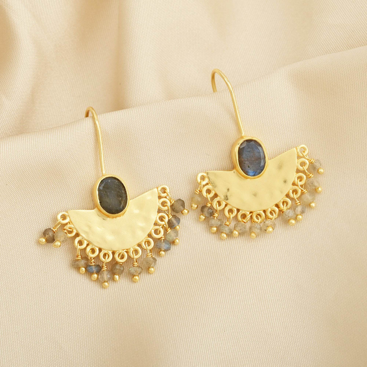 Labradorite Radiant Gemstone Earrings - La Vitá Jewels