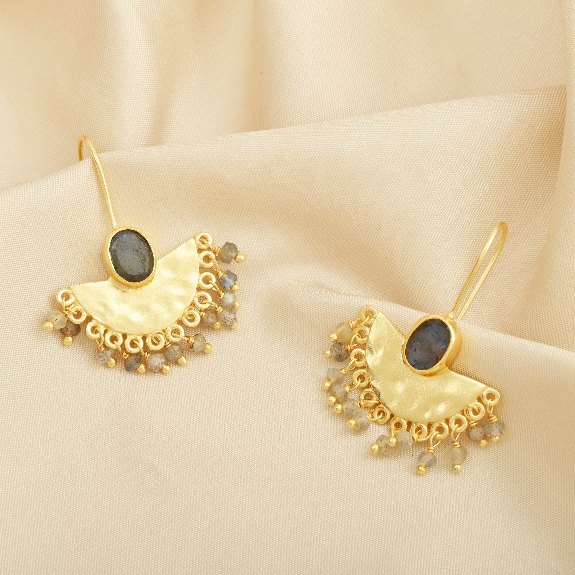 Labradorite Radiant Gemstone Earrings - La Vitá Jewels