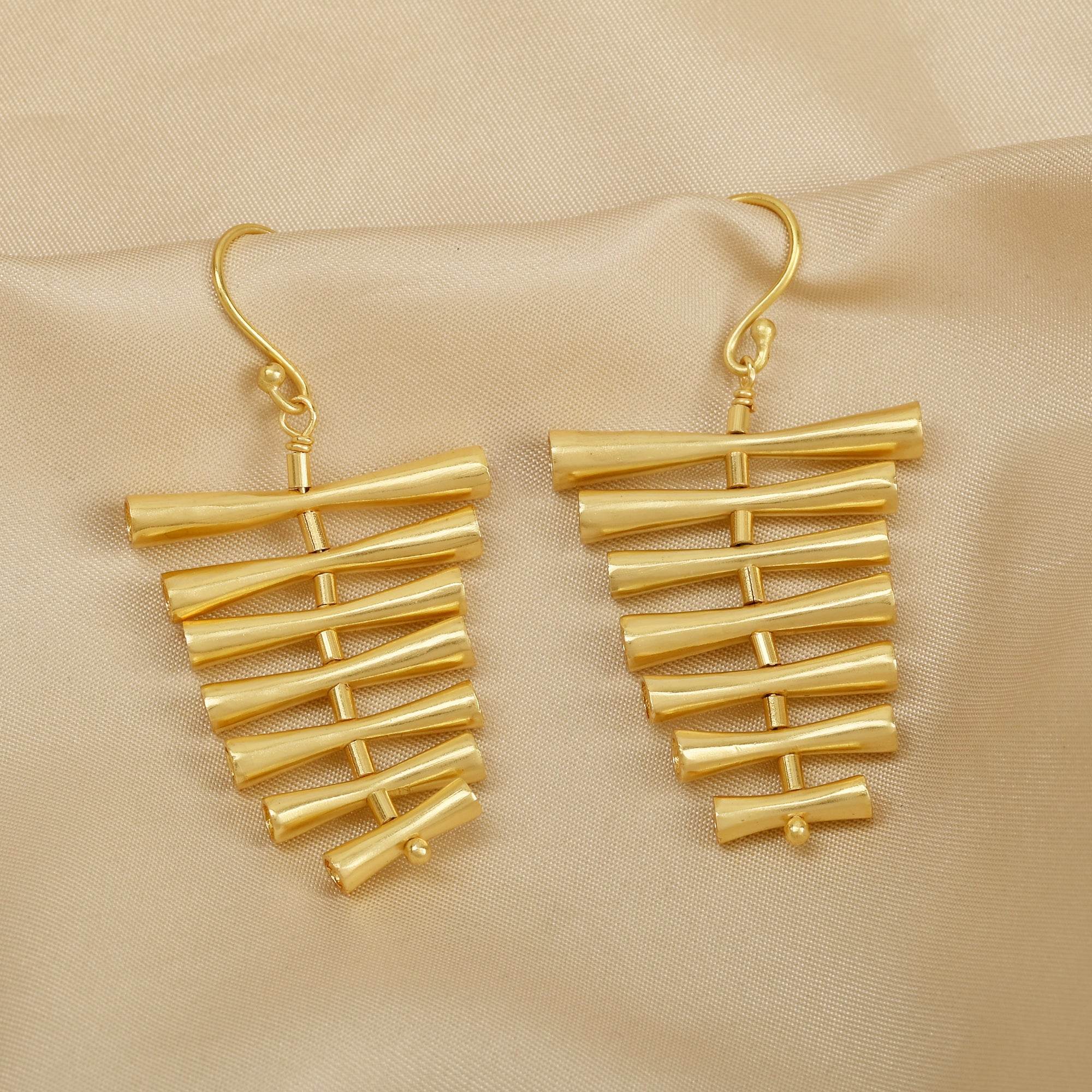 Bar Dangle Earrings - La Vitá Jewels