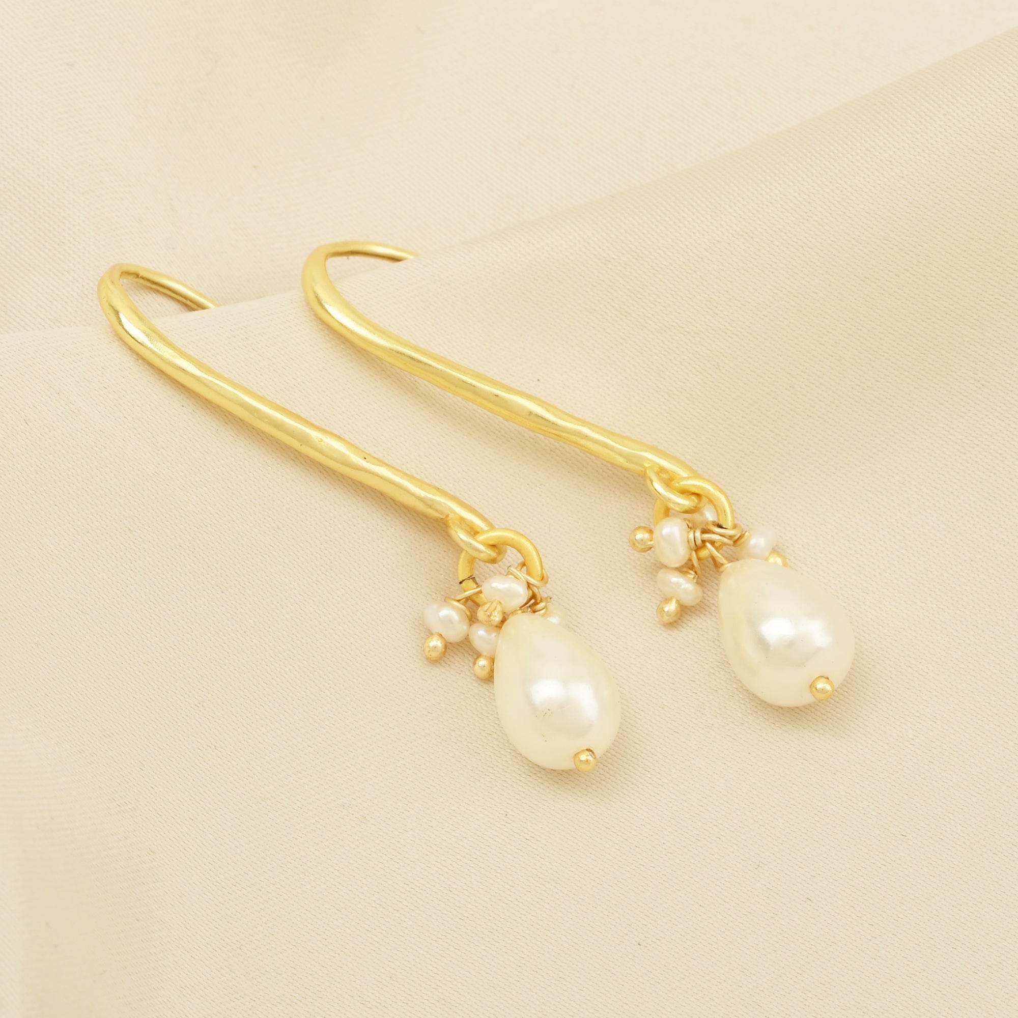 Natural Pearl Drop Earrings - La Vitá Jewels
