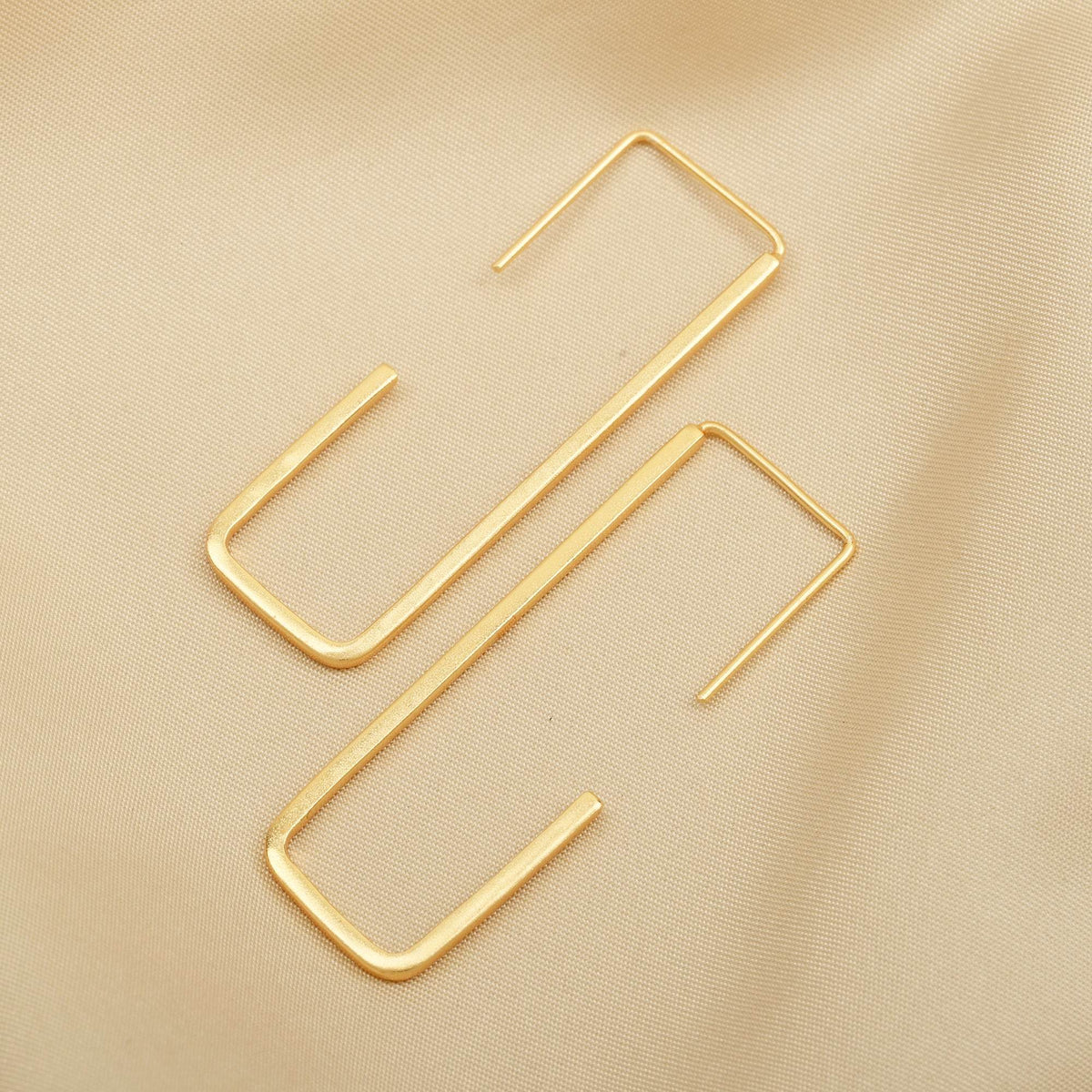Rectangle shape Hoops Earrings - La Vitá Jewels