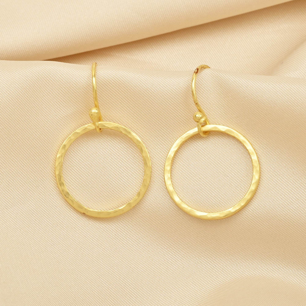 Circle Hammered Dangle Earrings - La Vitá Jewels