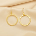 Circle Hammered Dangle Earrings - La Vitá Jewels