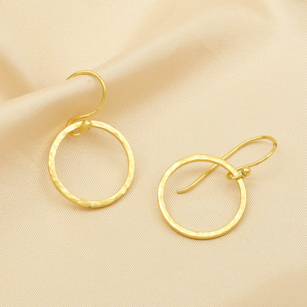 Circle Hammered Dangle Earrings - La Vitá Jewels