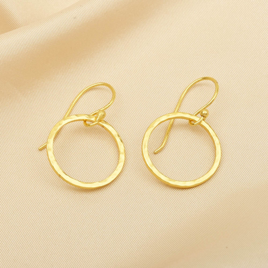 Circle Hammered Dangle Earrings - La Vitá Jewels