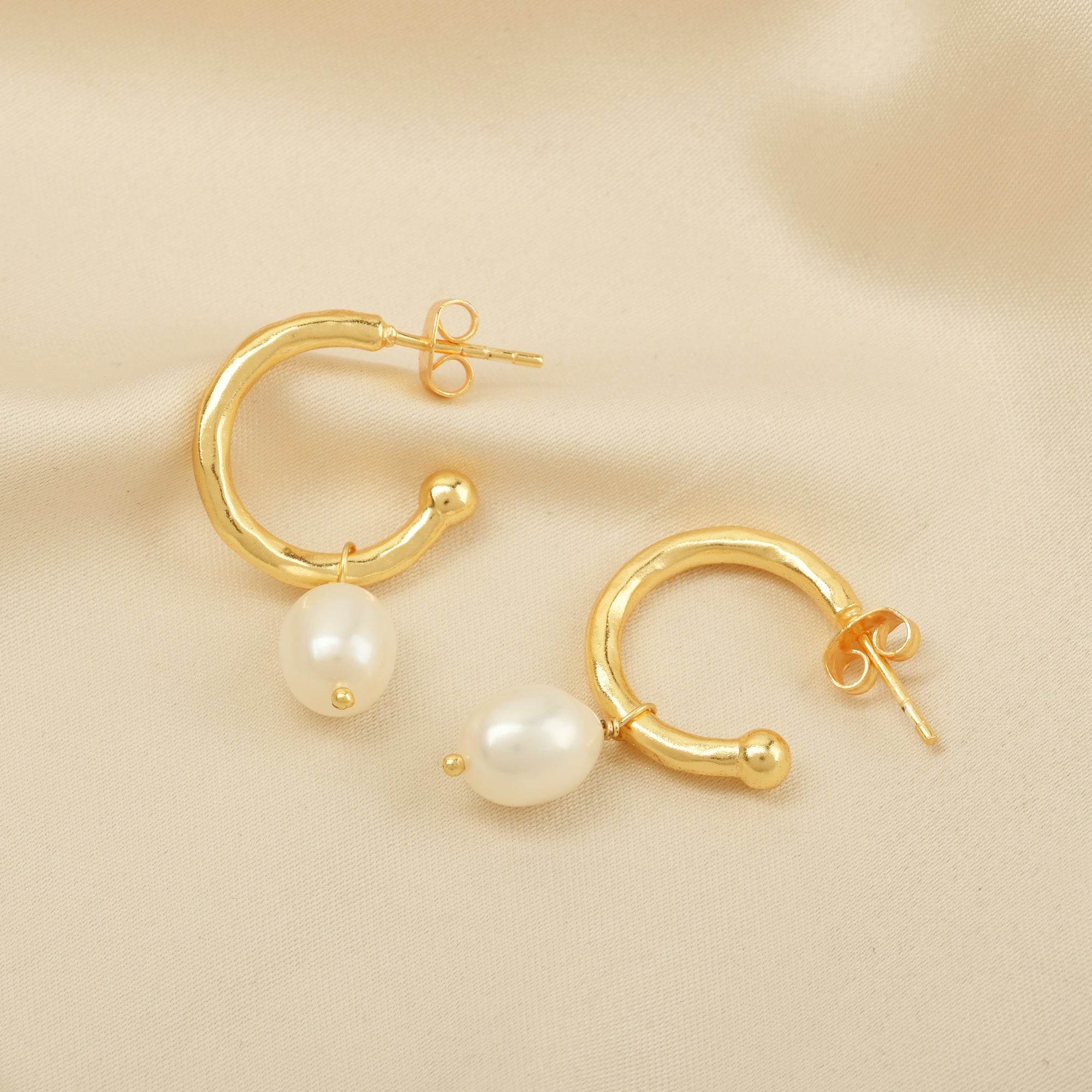 Princess Pearl Hoop Earring - La Vitá Jewels