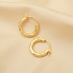 Hammered Huggie Earrings - La Vitá Jewels