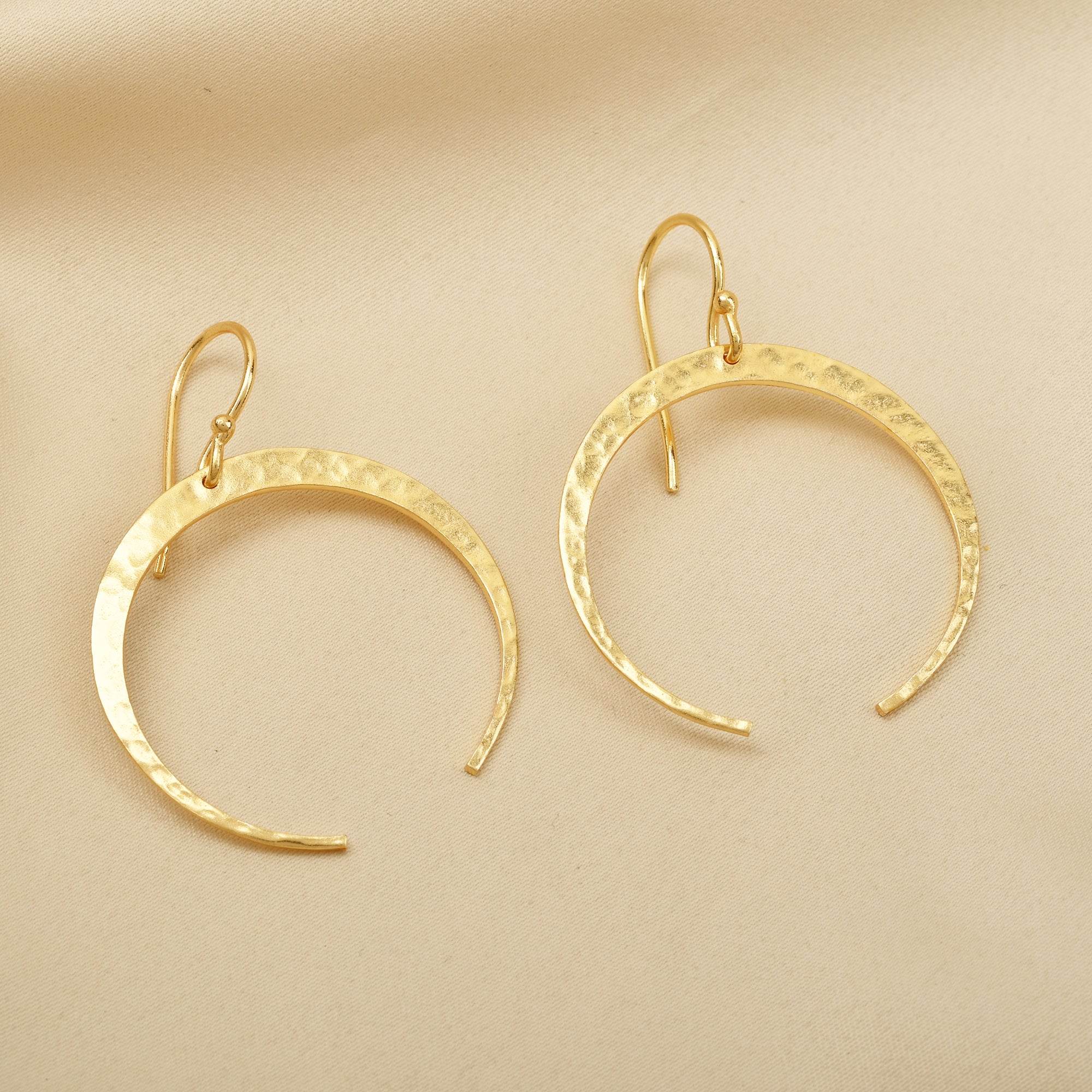 Almost Full Moon Textured Earrings - La Vitá Jewels