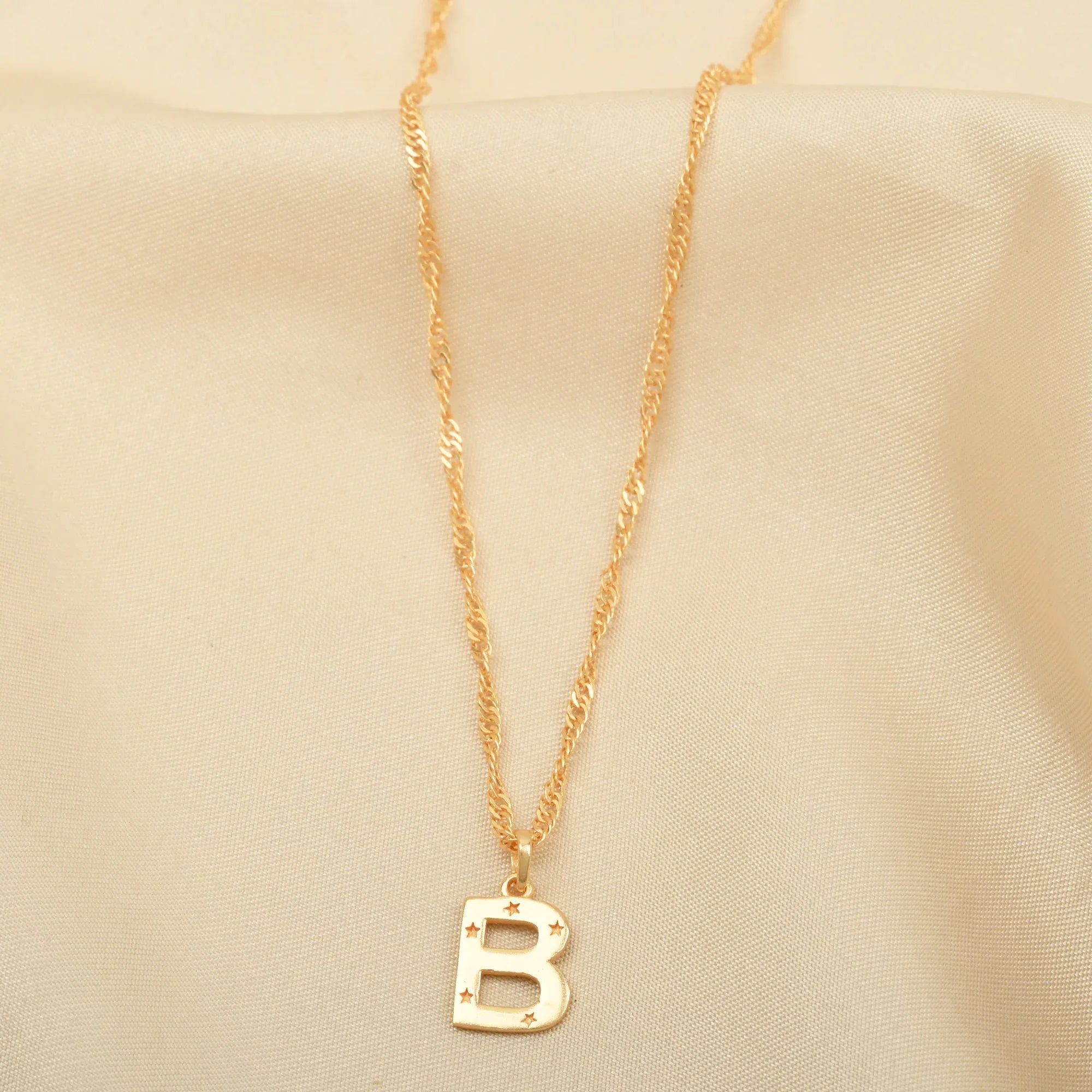 Custom Letter Pendant Necklace - La Vitá Jewels