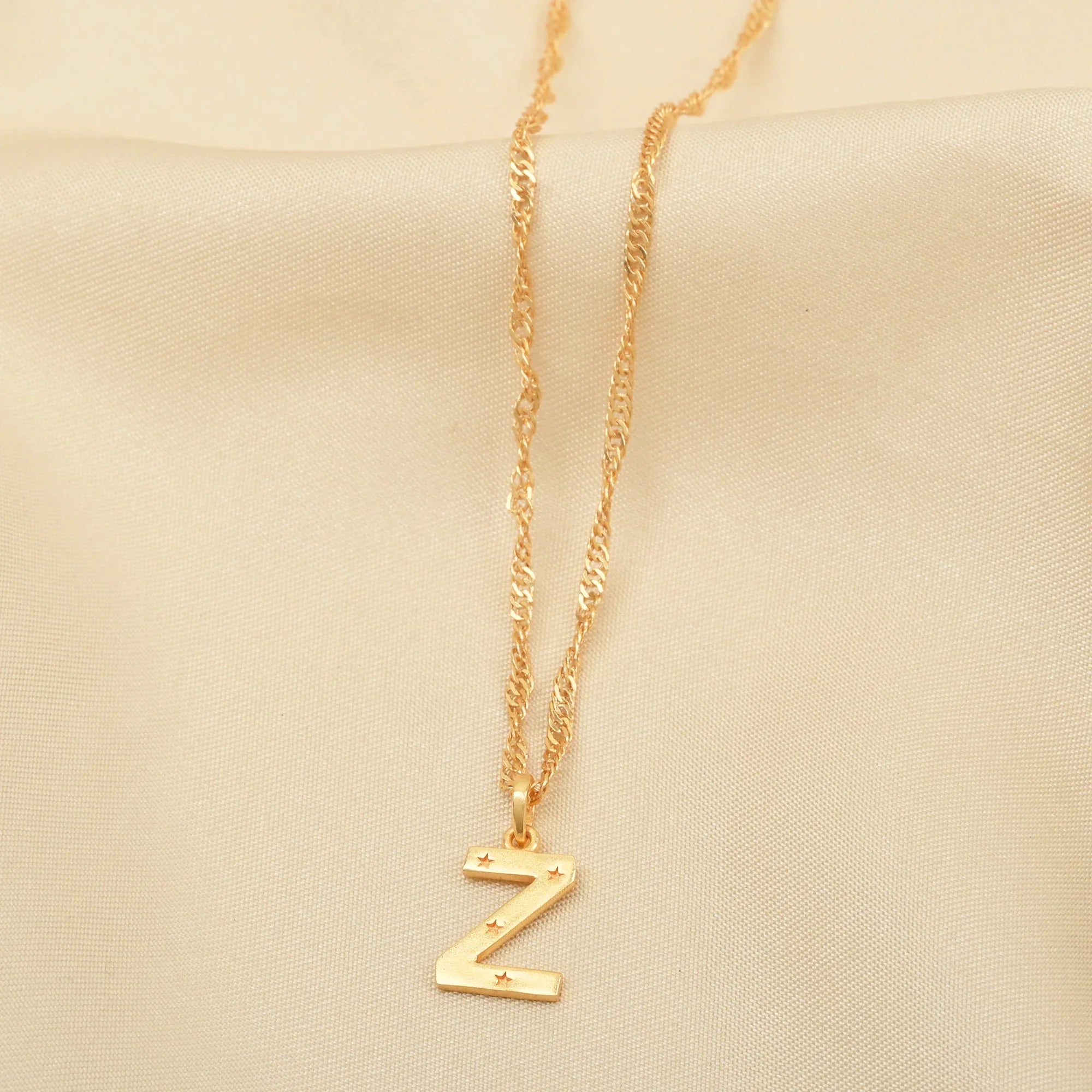 Custom Letter Pendant Necklace - La Vitá Jewels