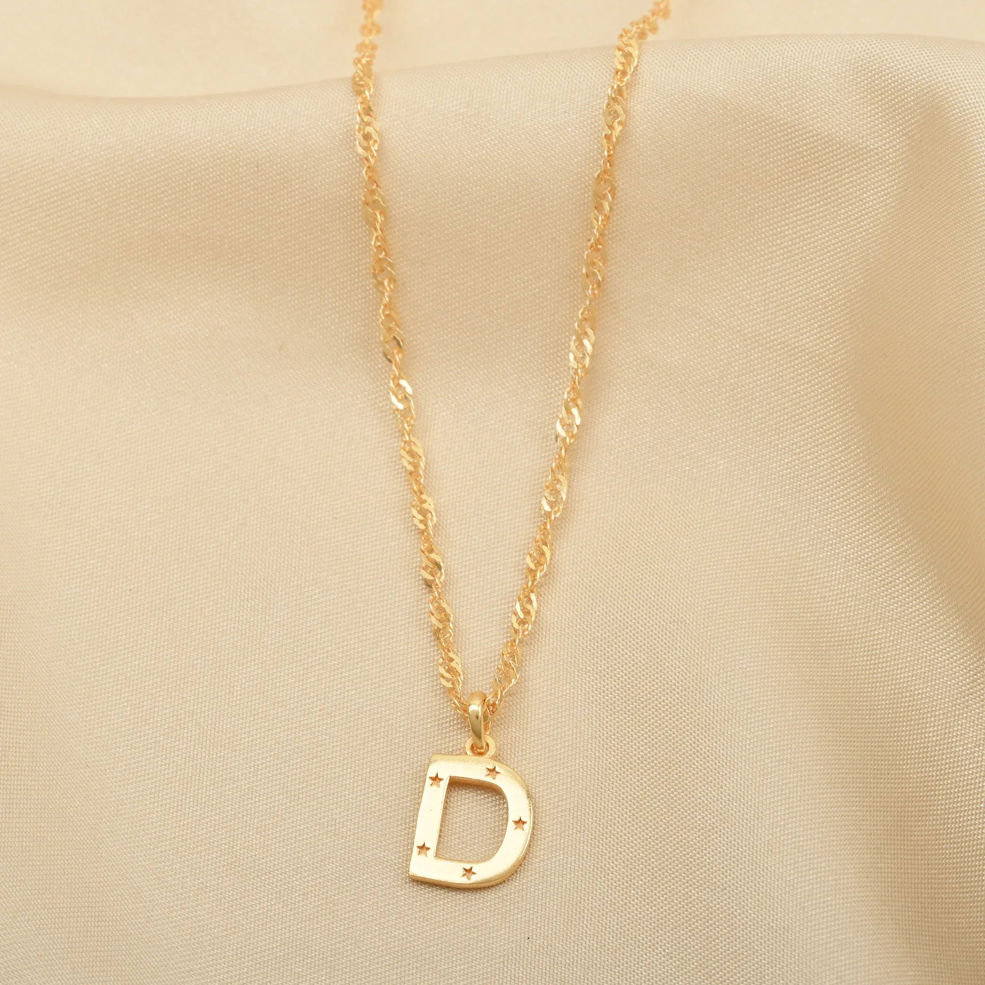 Custom Letter Pendant Necklace - La Vitá Jewels