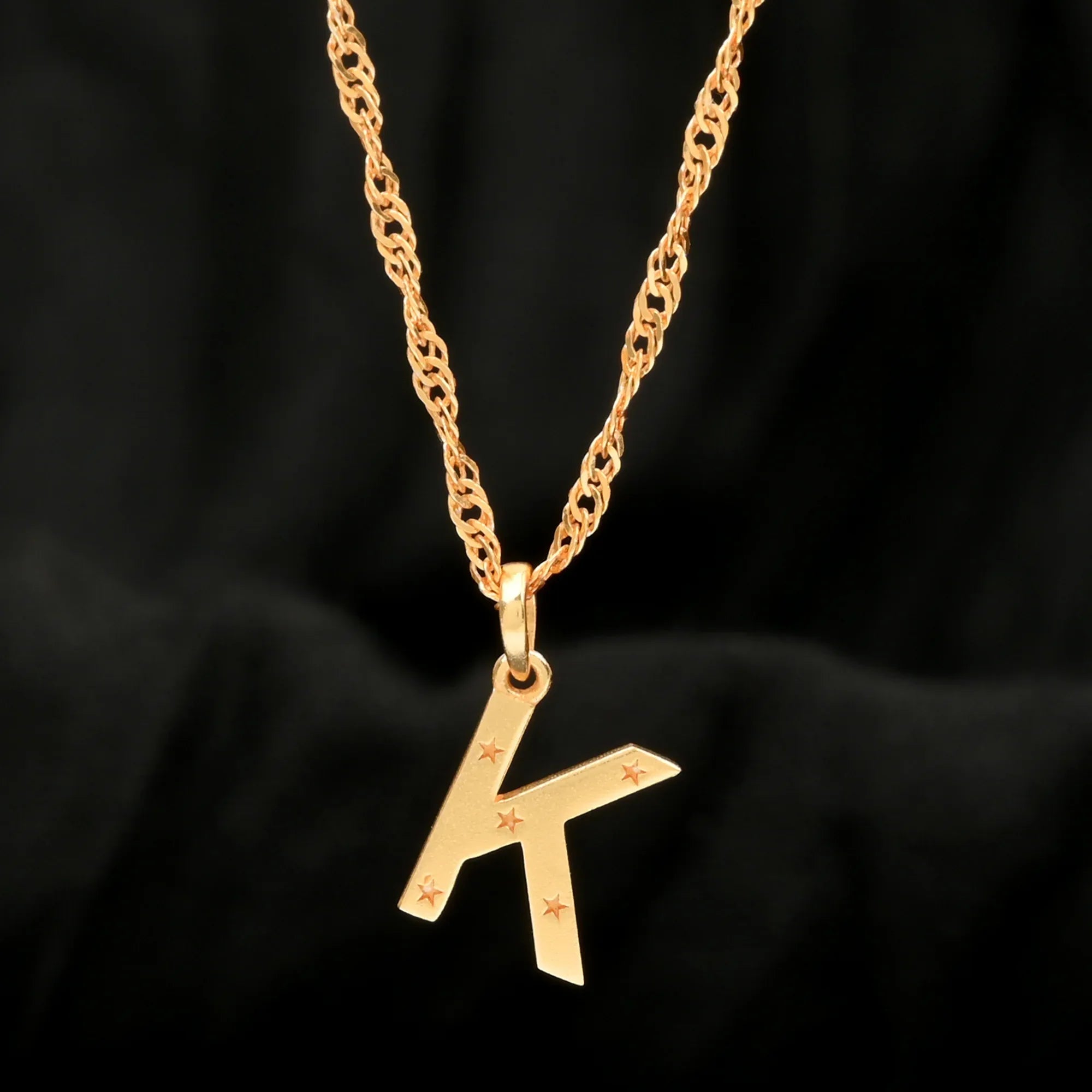 Custom Letter Pendant Necklace - La Vitá Jewels