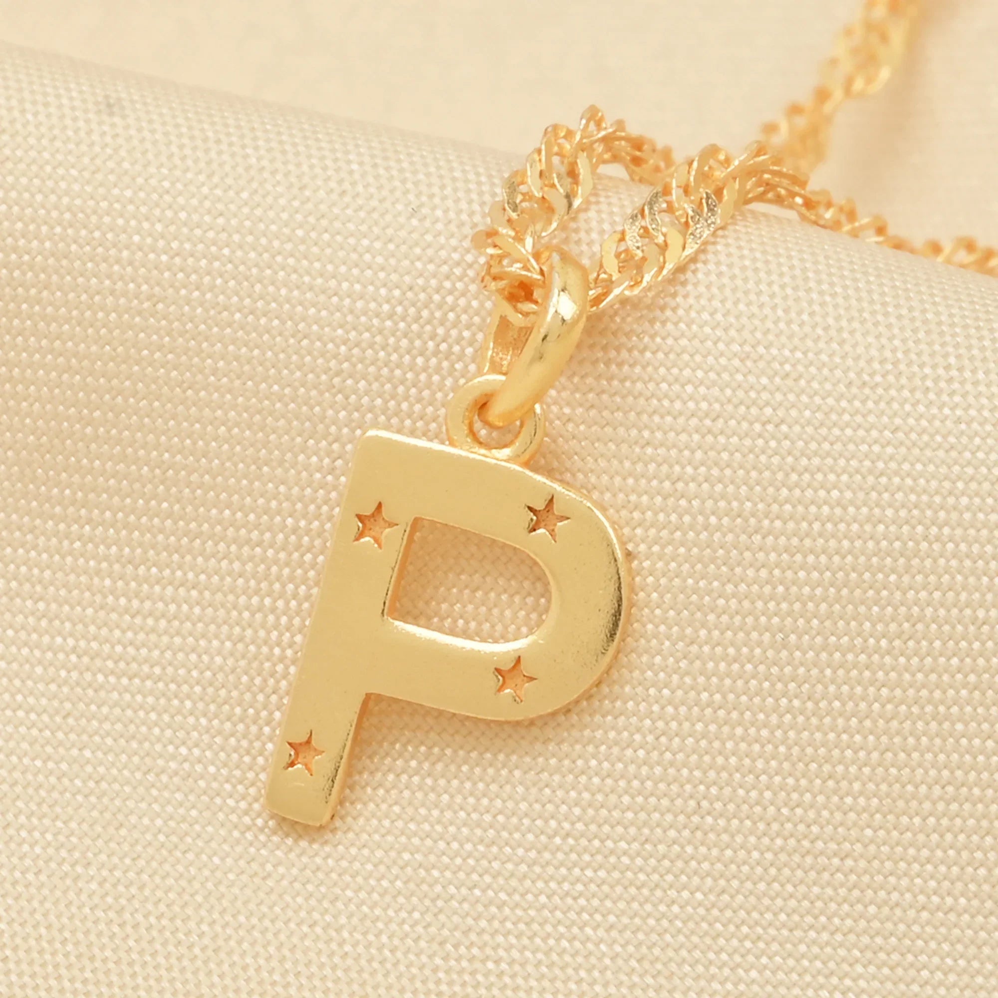 Custom Letter Pendant Necklace - La Vitá Jewels