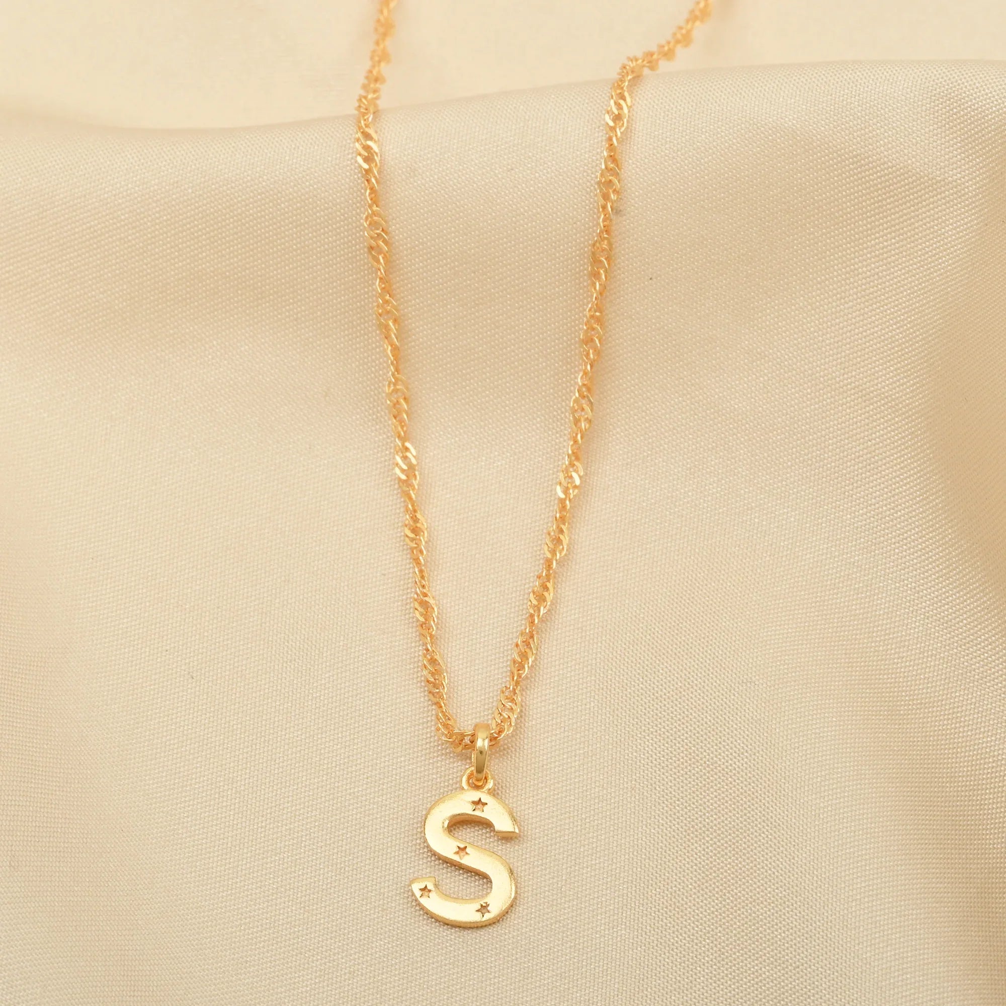 Custom Letter Pendant Necklace - La Vitá Jewels